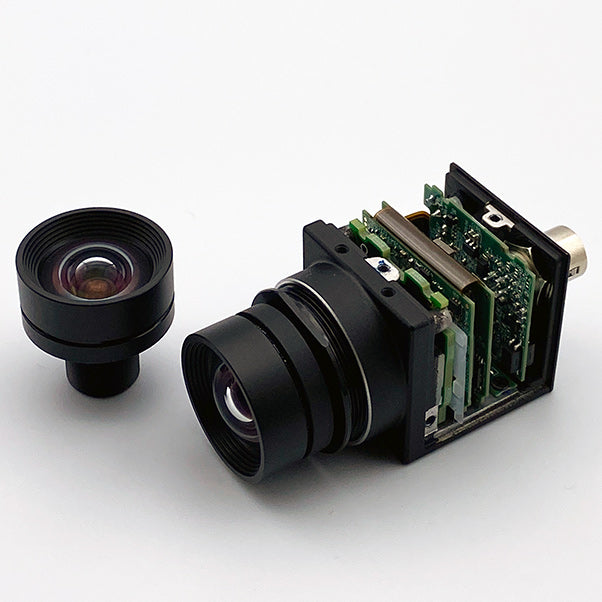 Das CommonLands CIL081-F1.8-M12NOIR 8-mm-M12-Objektiv ist mit der FLIR IMX226-Kamera abgebildet.